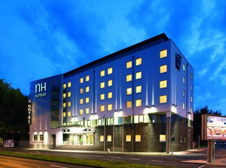 wbzslvrbzwnzldax-1220x906